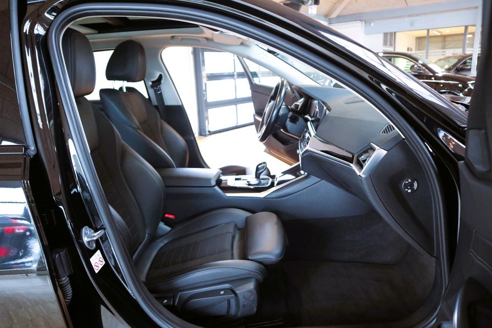 BMW 330e 2,0 Touring Sport Line aut. 5d