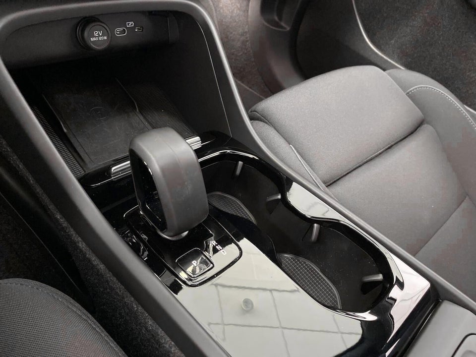 Volvo XC40 P6 ReCharge Plus 5d