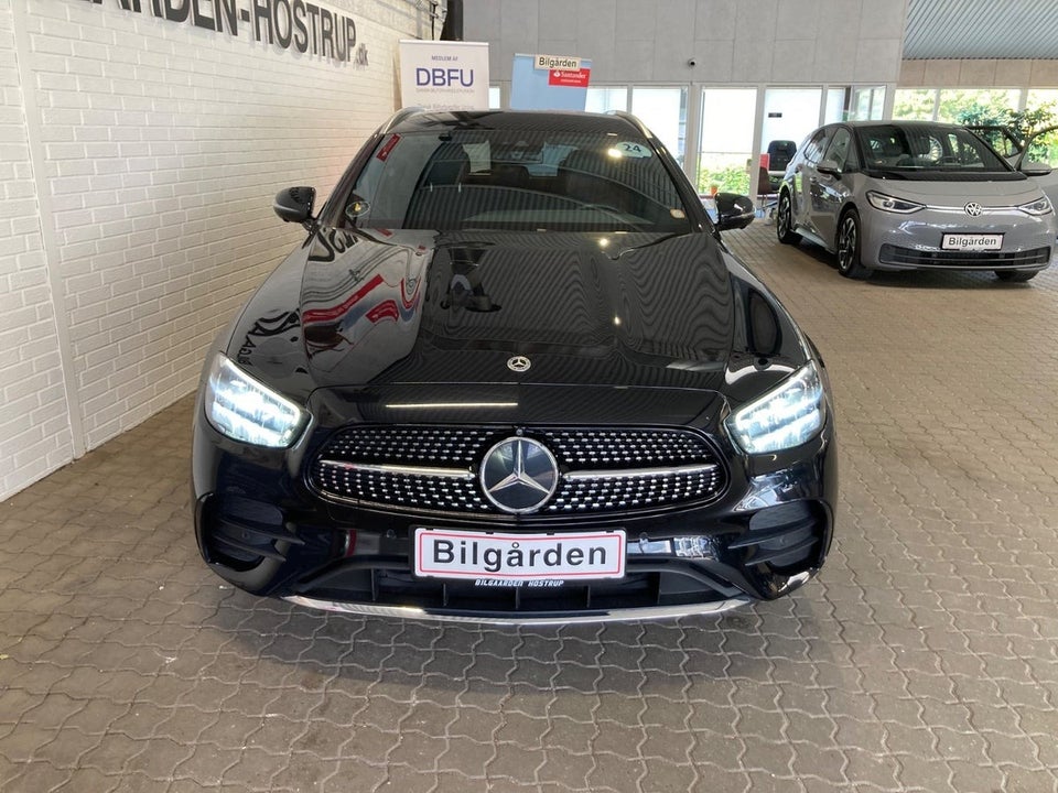 Mercedes E300 de 2,0 AMG Line stc. aut. 5d