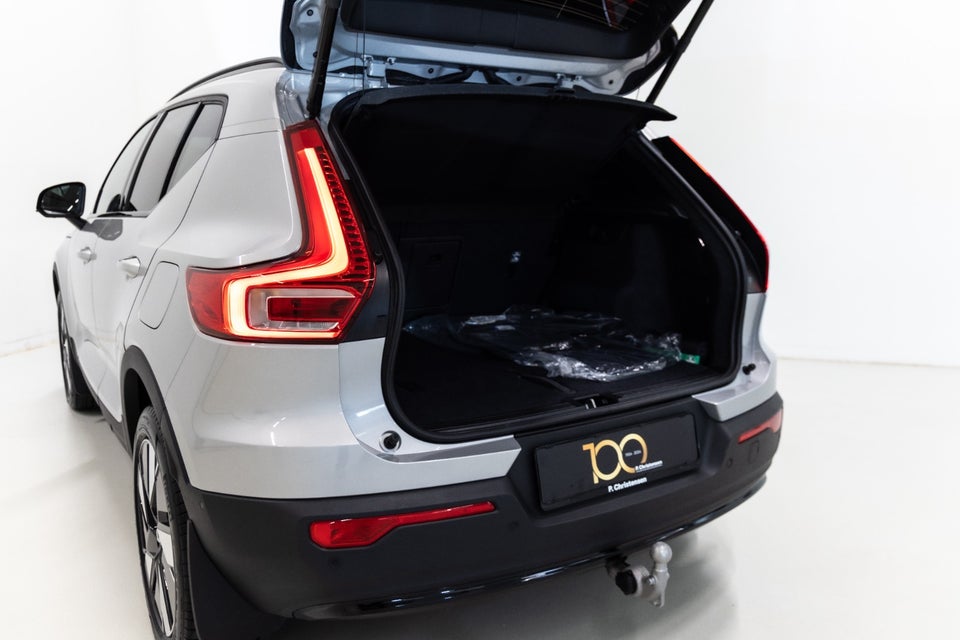 Volvo EX40 Extended Range Plus 5d