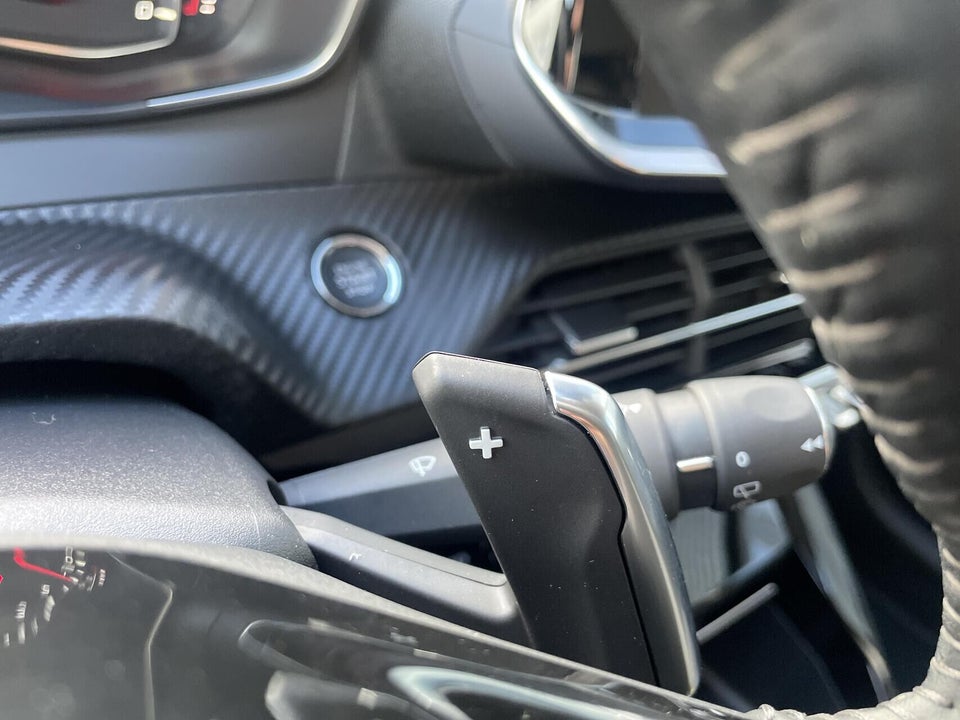 Peugeot 208 1,2 PureTech 100 Allure Pack+ 5d