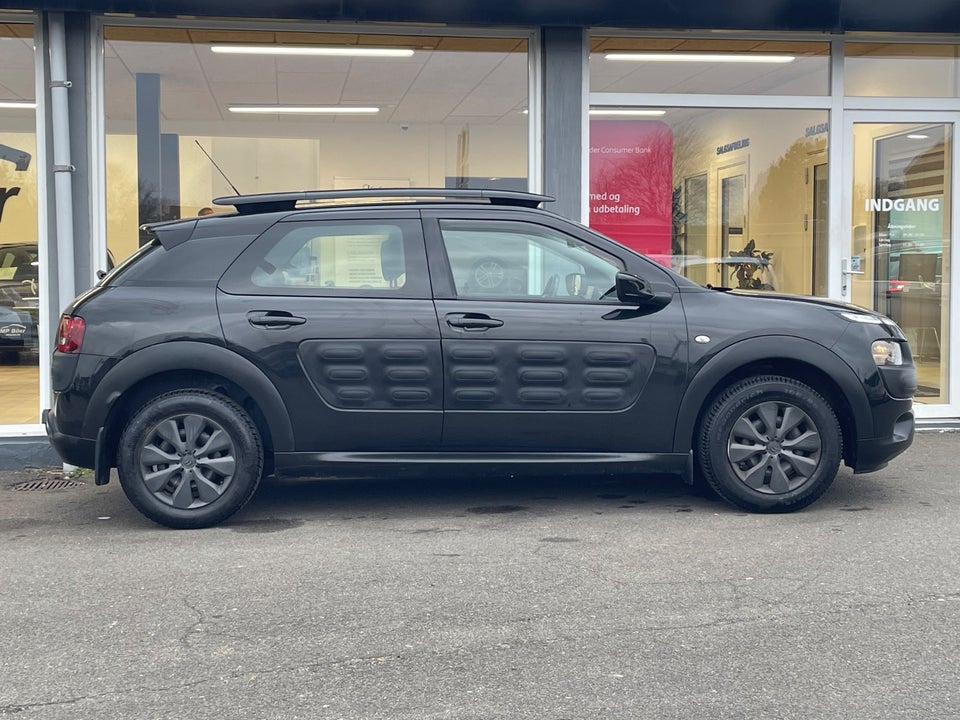 Citroën C4 Cactus 1,6 BlueHDi 100 Iconic 5d