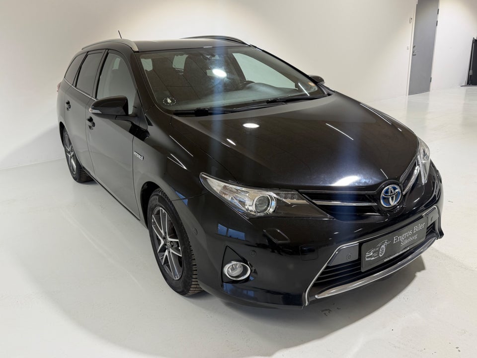 Toyota Auris 1,8 Hybrid H2 Premium Comfort CVT 5d