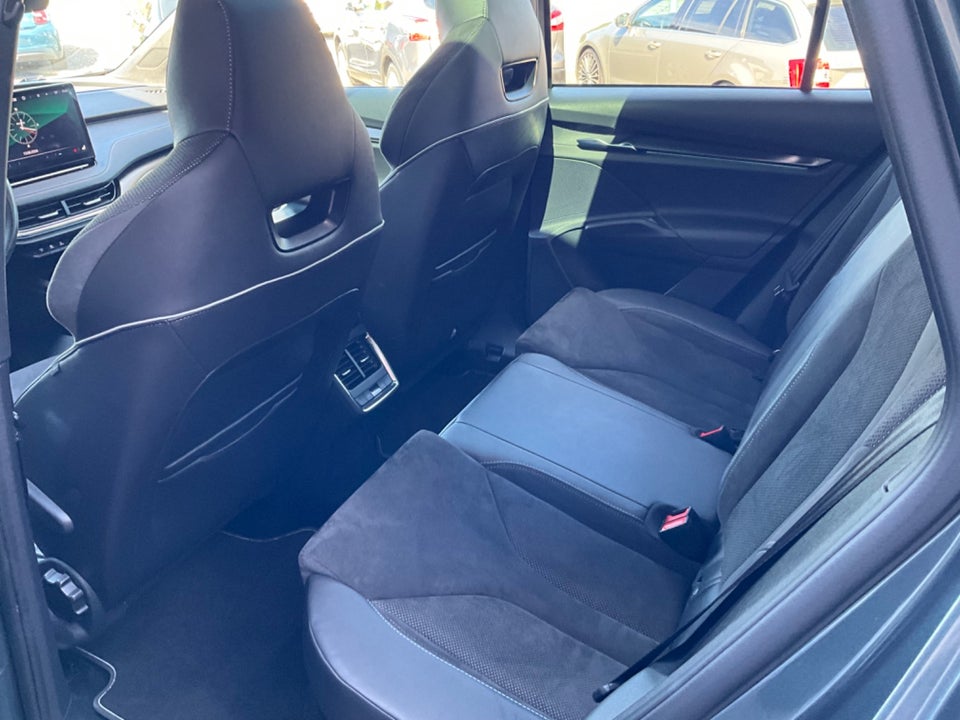 Skoda Enyaq 80 iV Sportline 5d