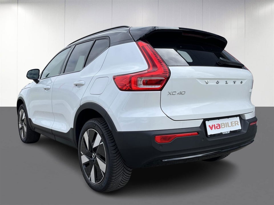 Volvo XC40 ReCharge Extended Range Plus 5d