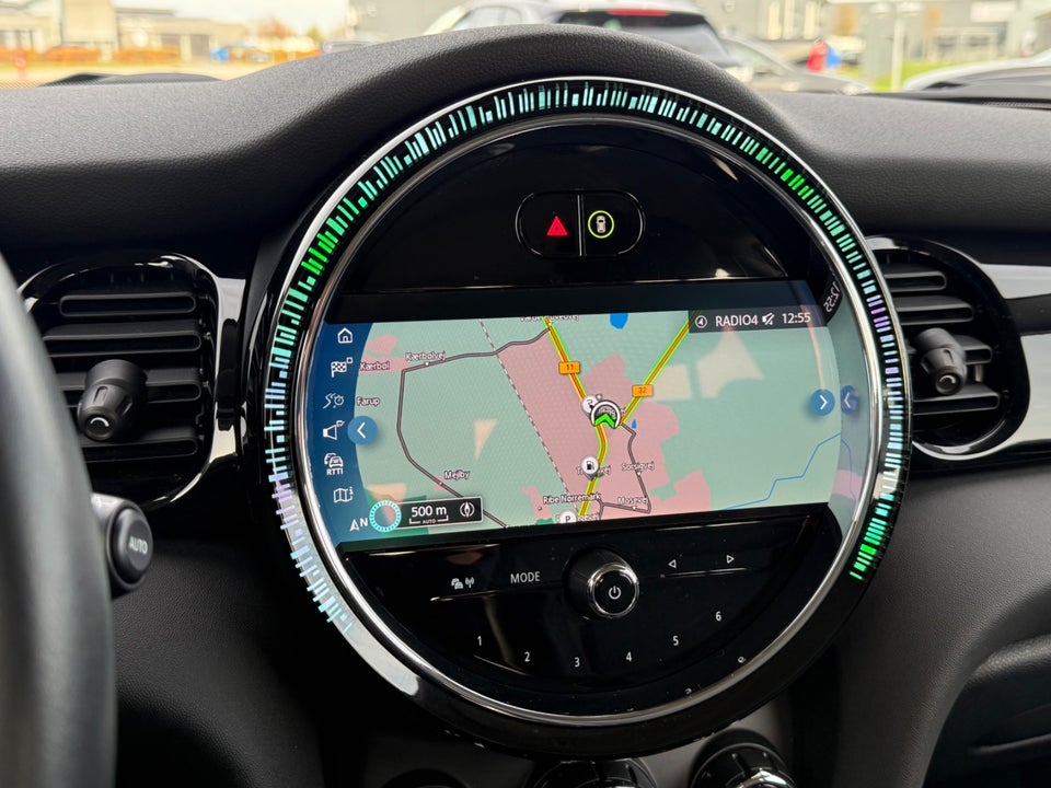 MINI Cooper SE Essential 3d