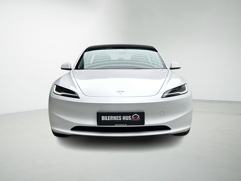 Tesla Model 3 RWD 4d