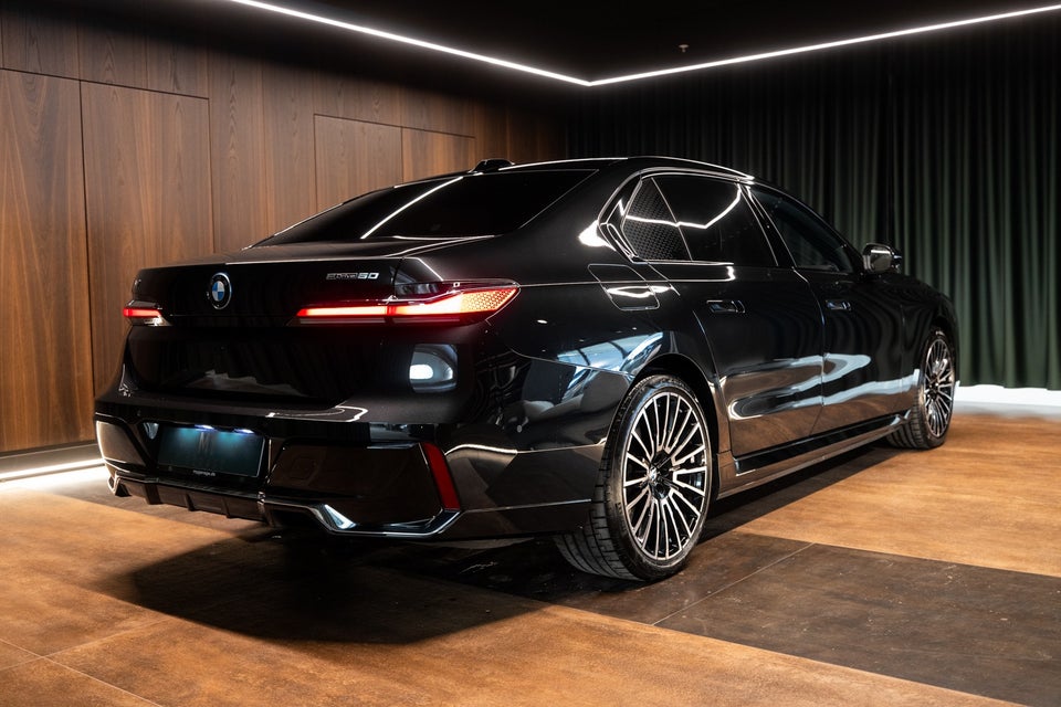 BMW i7 eDrive50 M-Sport 4d