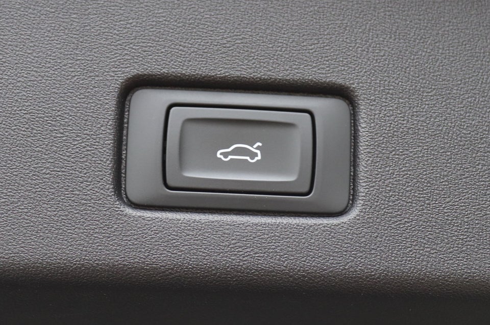 Audi Q4 e-tron 40 Advanced 5d