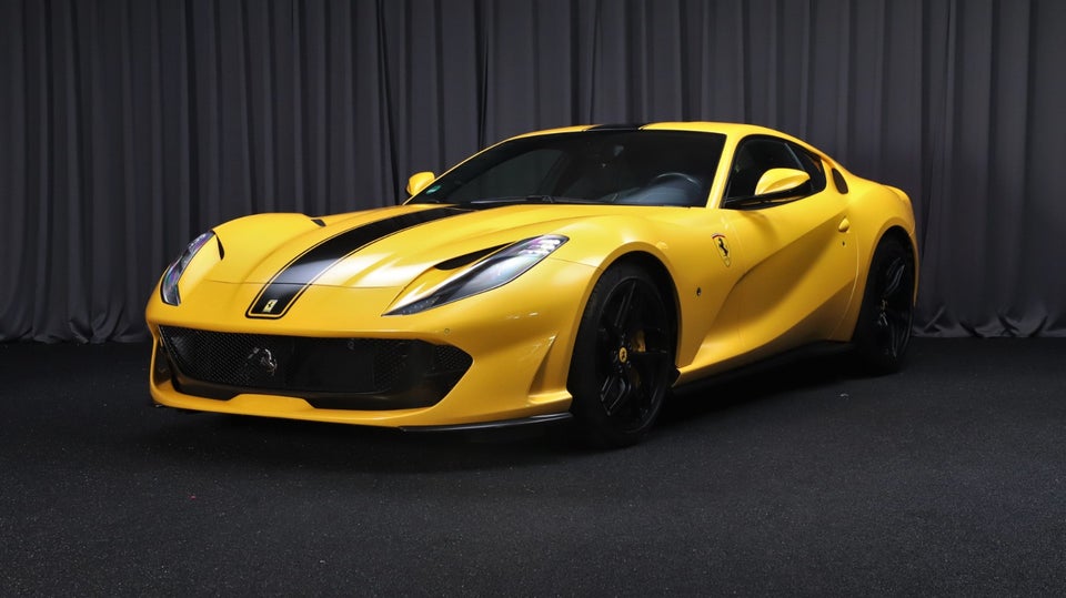 Ferrari 812 Superfast 6,5 DCT 2d