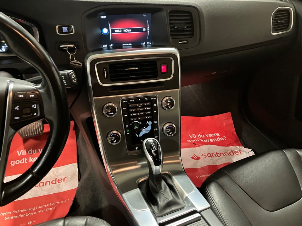 Volvo V60 2,0 D4 190 Summum aut. 5d