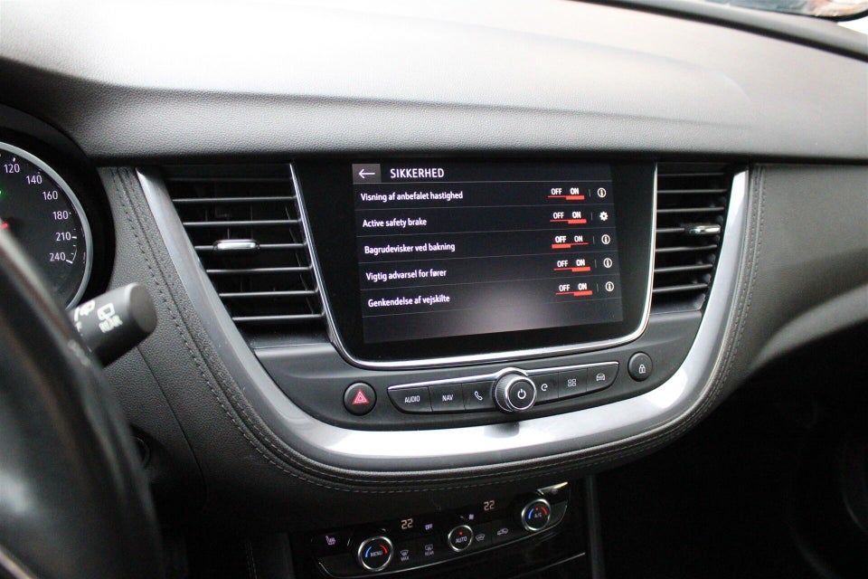 Opel Grandland X 1,6 Hybrid4 Ultimate aut. 5d