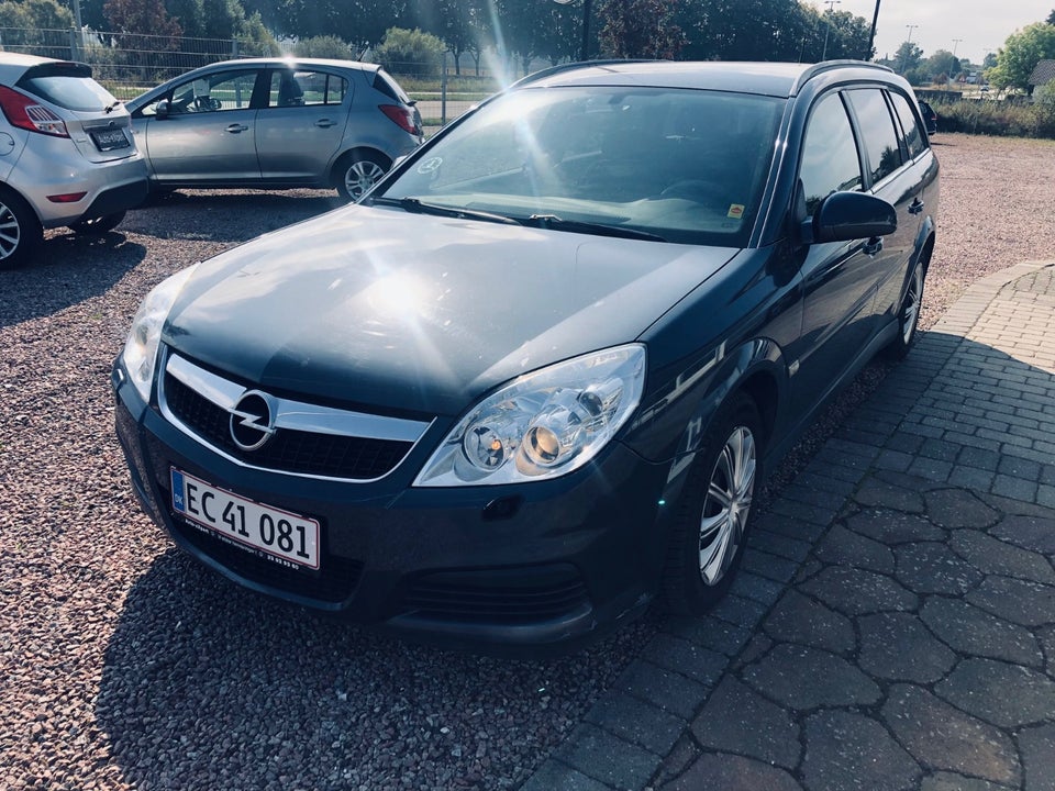 Opel Vectra 1,8 16V 125 Elegance stc. 5d