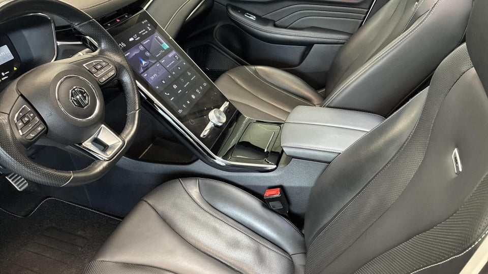 MG Marvel R Performance 5d