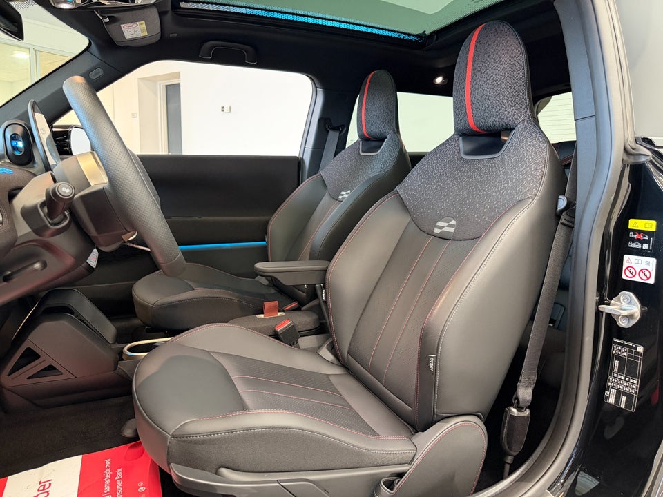 MINI Cooper SE JCW Trim M 3d