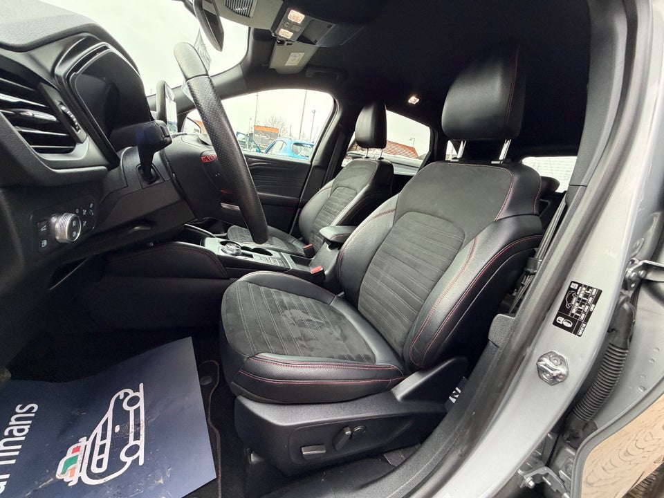 Ford Kuga 2,5 PHEV ST-Line X CVT 5d