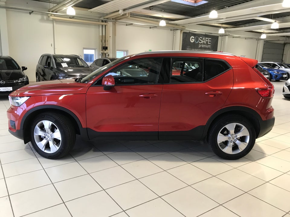 Volvo XC40 1,5 T3 156 Momentum 5d