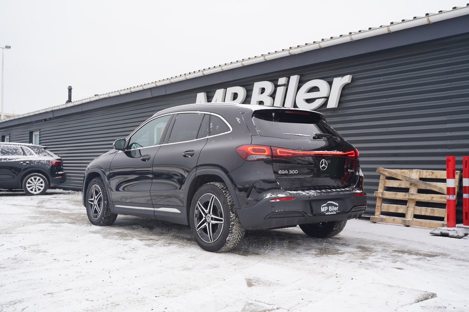 Mercedes EQA300 AMG Line 4Matic 5d