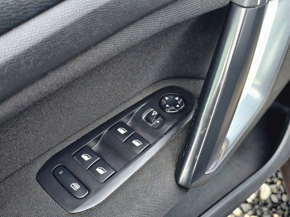 Peugeot 308 1,6 BlueHDi 120 Style SW 5d