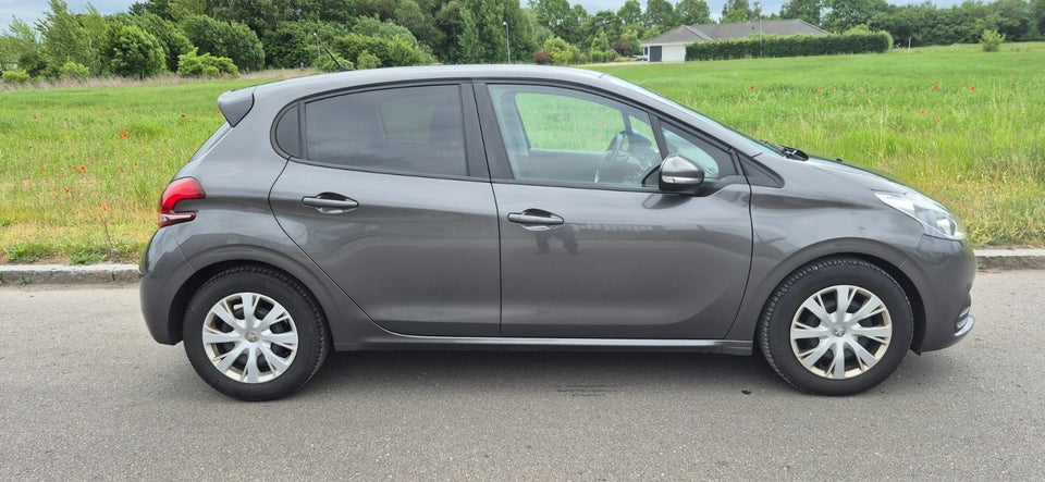 Peugeot 208 1,6 BlueHDi 100 Allure 5d