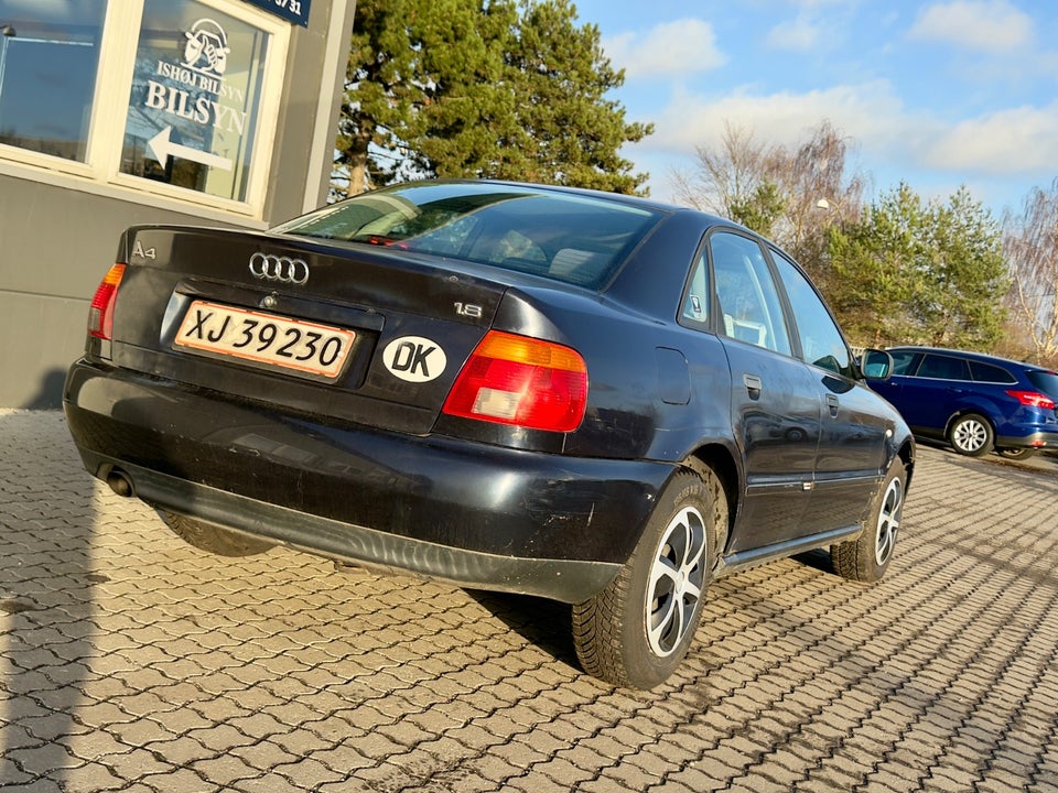 Audi A4 1,8  4d