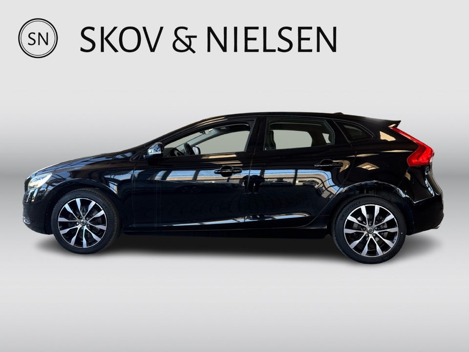 Volvo V40 2,0 D3 150 Momentum 5d