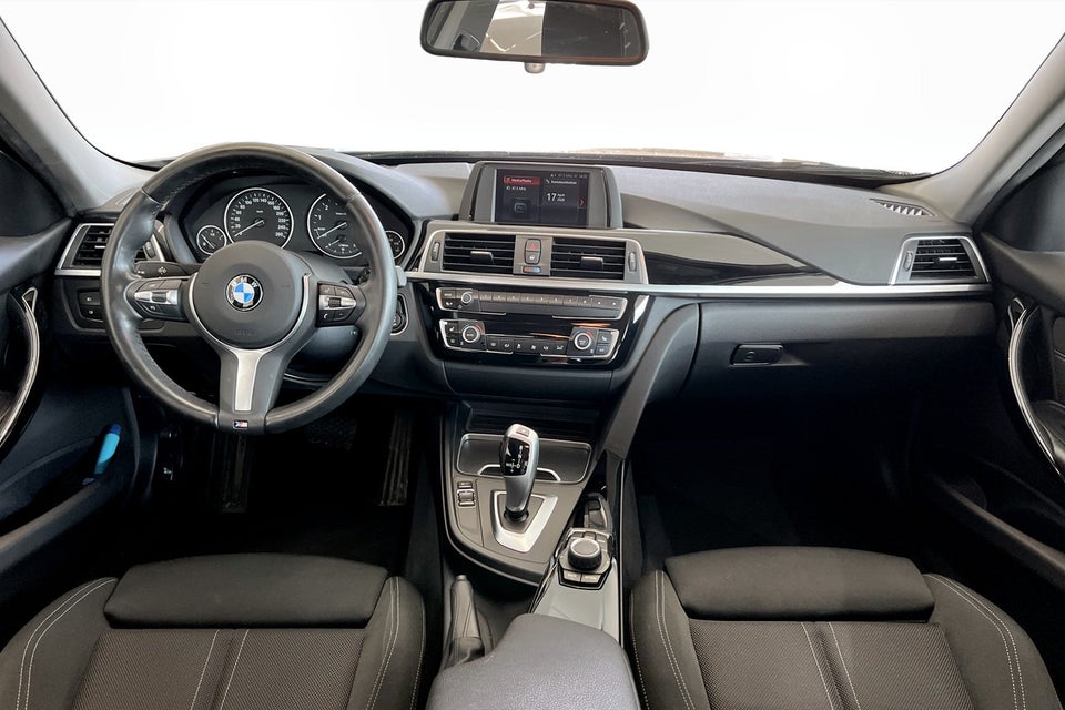 BMW 320i 2,0 Executive aut. 4d