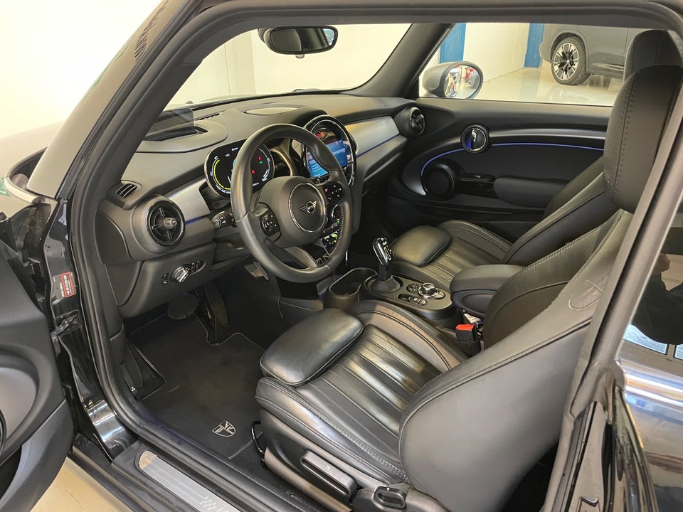 MINI Cooper SE Maximise 3d