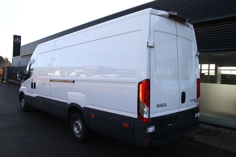 Iveco Daily 2,3 35S16 16m³ Van