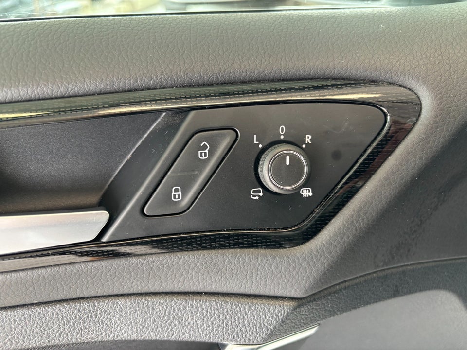 VW Golf VII 1,4 TSi 150 Highline Variant DSG 5d
