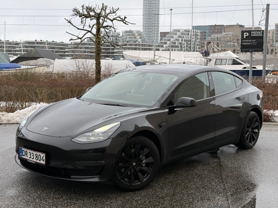 Tesla Model 3 Long Range AWD 4d
