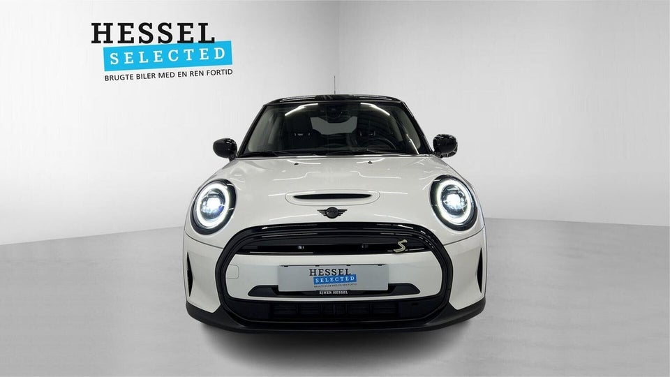 MINI Cooper SE Essential 3d