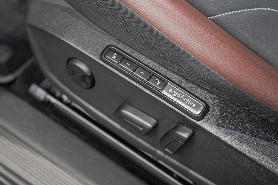 VW ID.4 77 Pro Performance Tech 5d