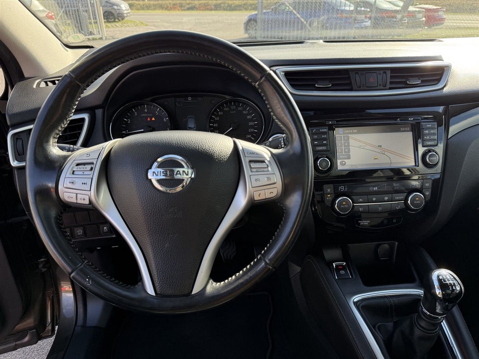 Nissan Qashqai 1,2 Dig-T 115 Tekna 5d