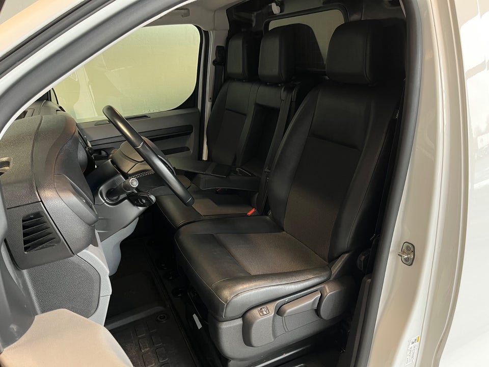 Peugeot e-Expert 50 L2 Premium Van