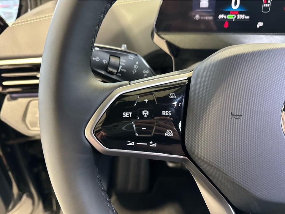 VW ID.4 77 Style+ 5d