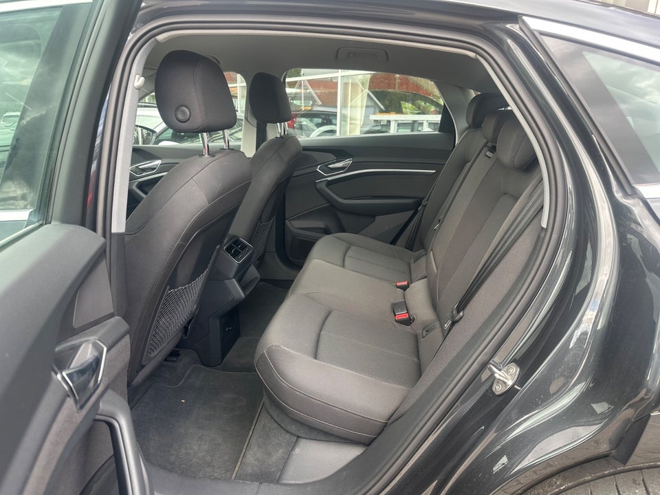 Audi e-tron 55 Advanced Sportback quattro 5d