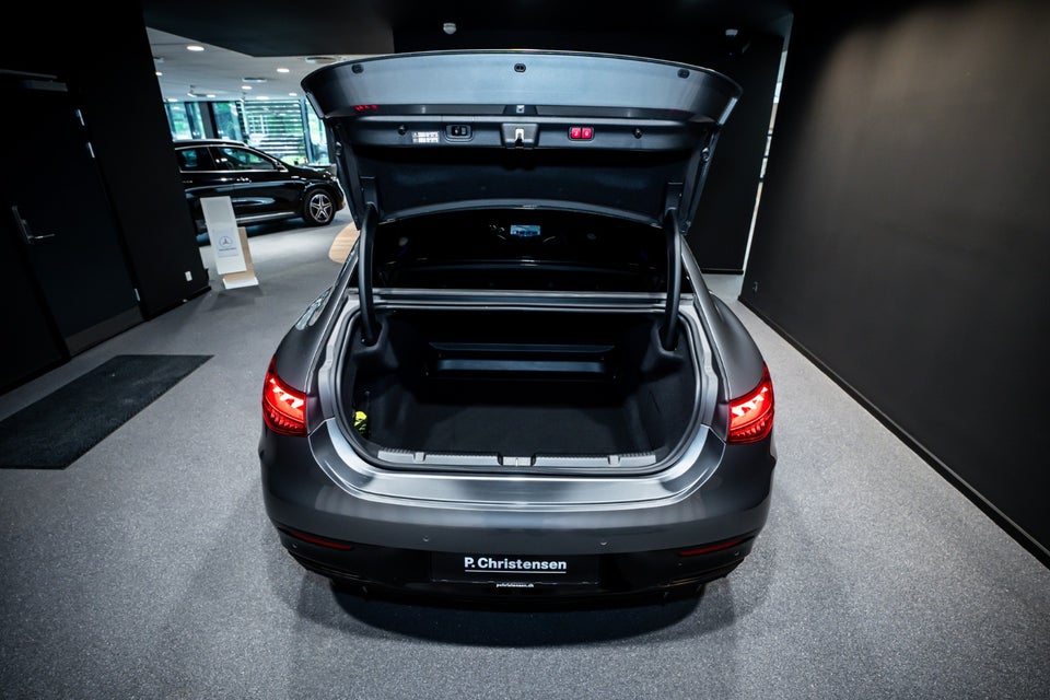 Mercedes EQE300 AMG Line 4d