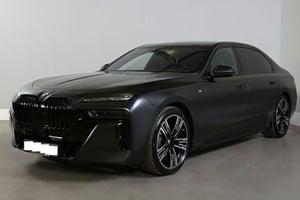 BMW i7, modelår 2023, 42,000 km