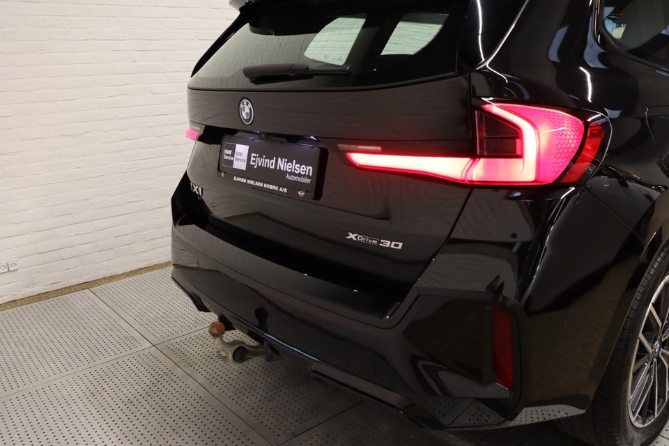 BMW iX1 xDrive30 M-Sport Premium 5d