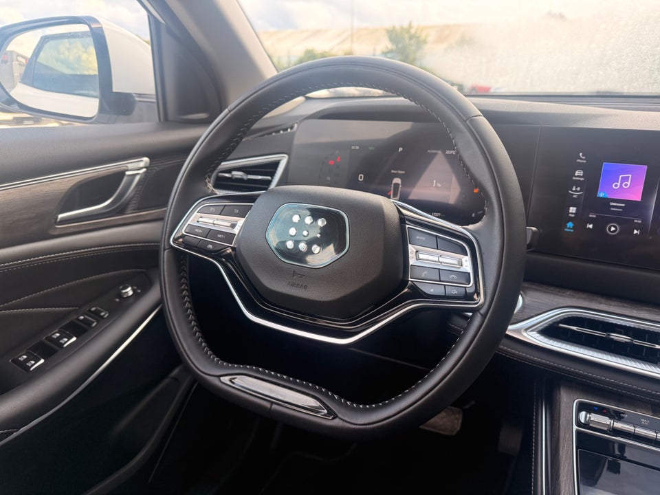 Navor E5 1,5 PHEV Rock 5d