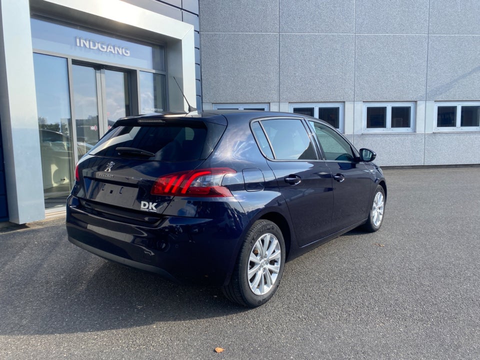 Peugeot 308 1,5 BlueHDi 130 Style 5d