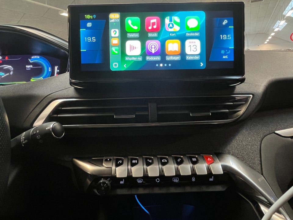 Peugeot 3008 1,6 Hybrid Selection Sport EAT8 5d