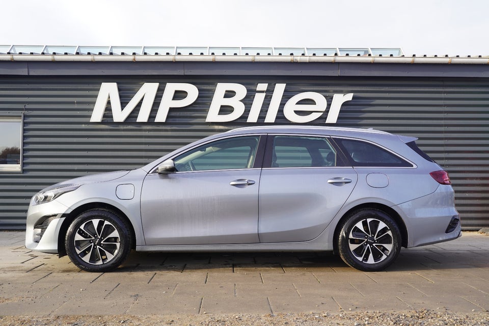 Kia Ceed 1,6 PHEV Prestige SW DCT 5d