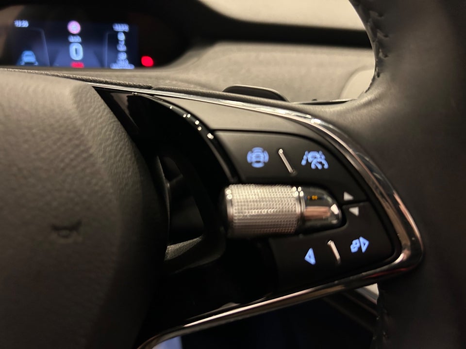 Skoda Enyaq 80 iV Loft 5d