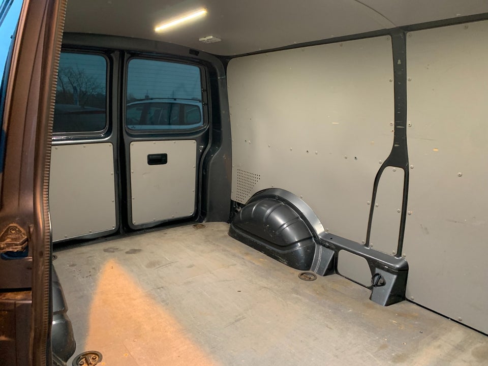 VW Transporter 2,0 TDi 140 Kombi lang DSG