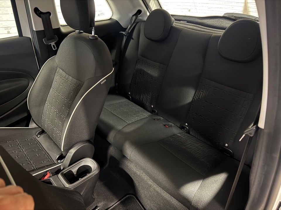 Fiat 500e 42 Icon 3d