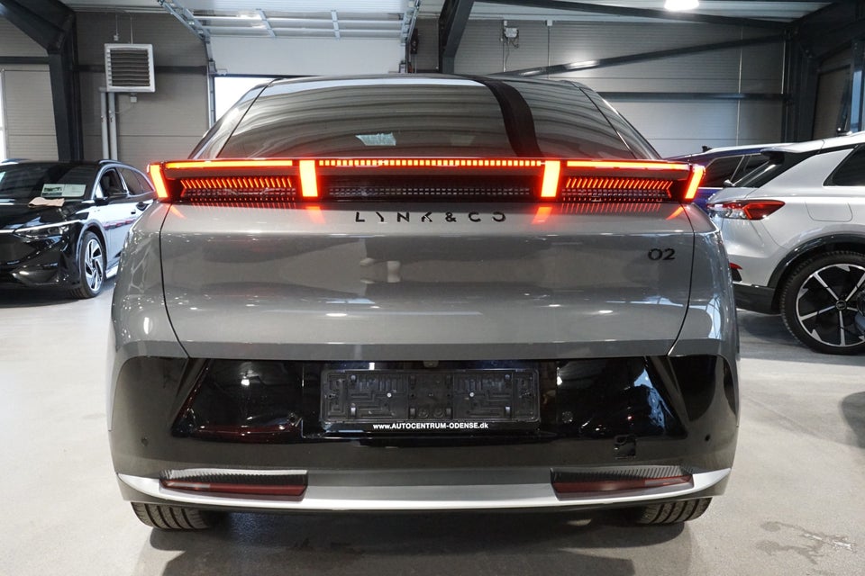 Lynk & Co 02 More 5d