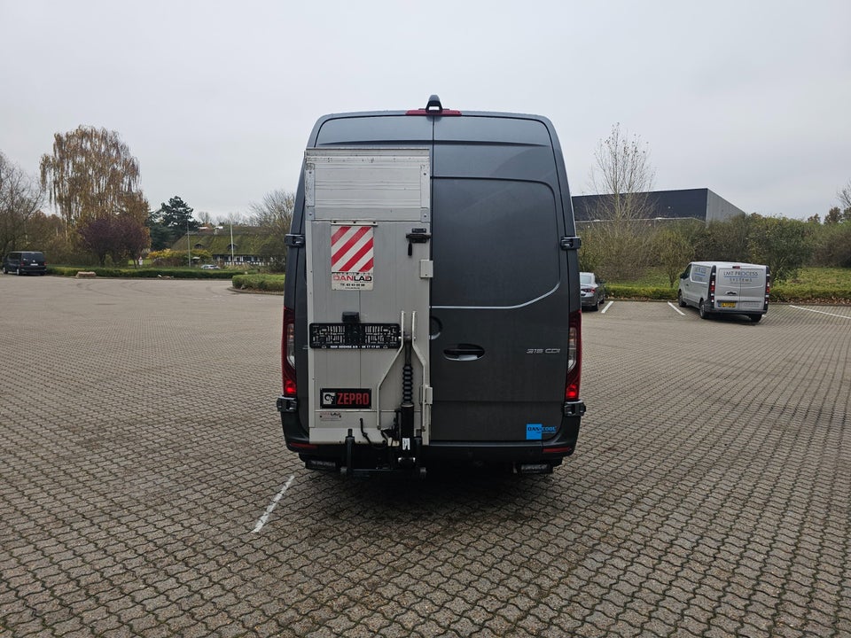 Mercedes Sprinter 316 2,2 CDi A2 Kassevogn aut. RWD