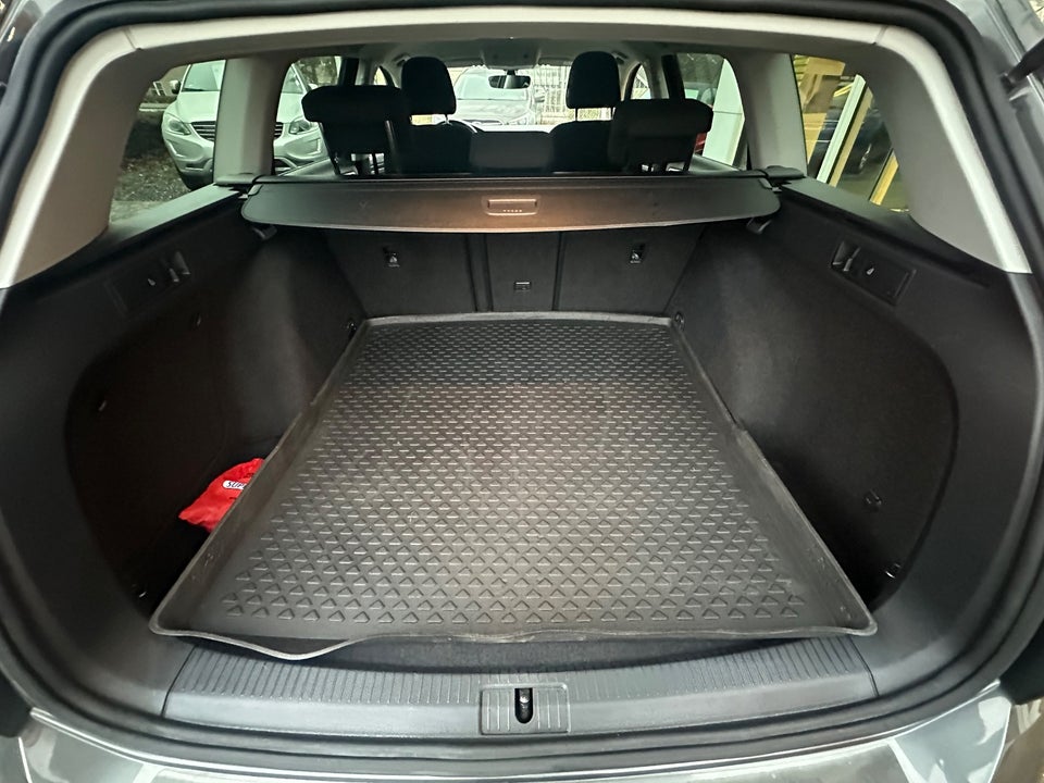 VW Golf VII 1,5 TSi 150 Comfortline Variant 5d